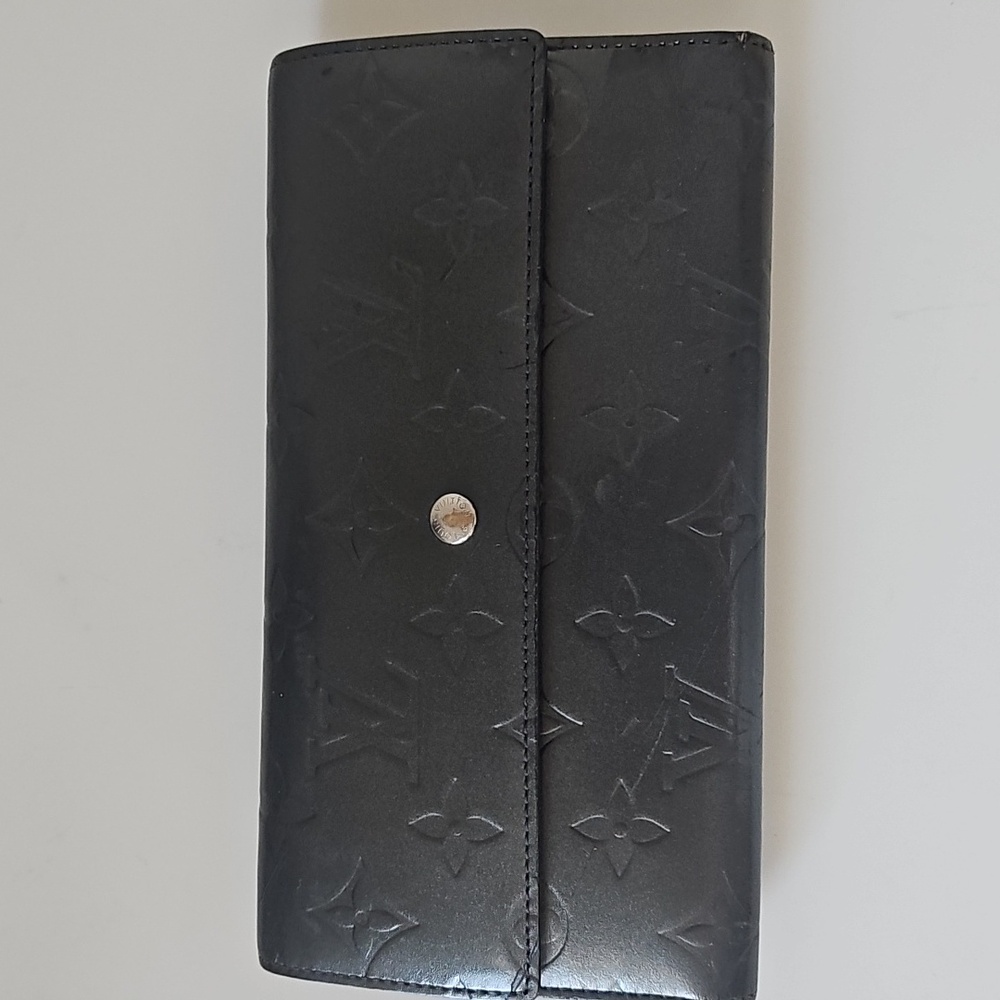 Authentic Louis Vuitton Patent Gray Monogram Matt Long Wallet